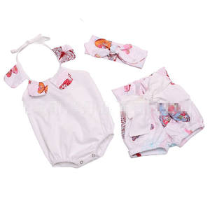 Ensemble de vêtements pour bébé fille style vintage, idéal pour les boutiques de vêtements pour bébés - Product Image 6