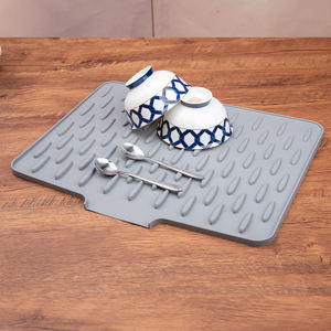 Tappetino Scolapiatti in Silicone Autodrenante, Vassoio Drenante a Cascata per Piano Cucina, Antiscivolo e Resistente al Calore - Product Image 3