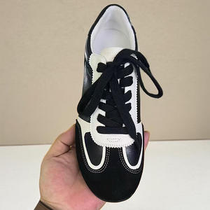 Nouvelles baskets plates rétro en cuir véritable pour femmes, automne 2025, couleur contrastée, plateforme confortable, chaussures de skate décontractées, chaussures de sport - Product Image 4