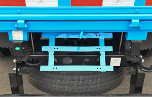 Qingling Isuzu Kv100 Diesel 4X2 Cabine à une rangée <span class=keywords><strong>3</strong></span> sièges Véhicules diesel à cargaison légère tout neuf prix d'usine en solde - Product Image 6