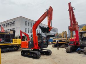 Excavatrice d'occasion Hitachi ZX70 de haute qualité d'occasion au Japon Mini pelle d'occasion de 7 tonnes Hitachi zx70 à vendre - Product Image 3