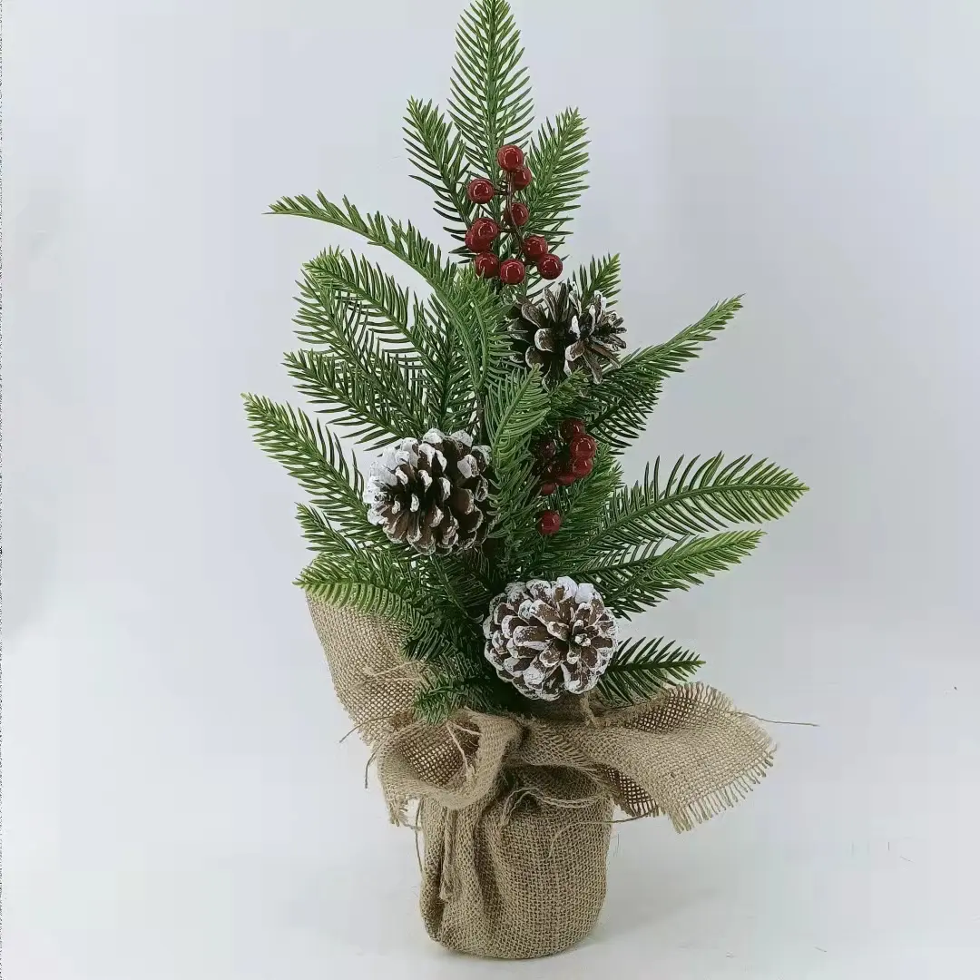 Albero di natale di plastica della decorazione domestica del piano da tavolo del pino