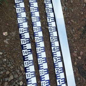 المصنع مباشرة الصينية أحمر أزرق أسود اللون اختياري 304 الفولاذ المقاوم للصدأ المضادة للتآكل الموظفين قياس جهاز قياس مستوى المياه - Product Image 5