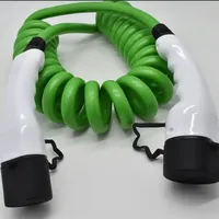 Type 2 EV AC 16A/32A Câble de charge de voiture enroulé à ressort 3P Vert IEC 62196 Connecteur Laiton Forme ronde