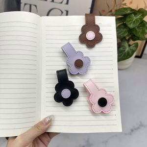 Flower Markers Reading Magnetic Pu Leather <b>Bookmarks</b> Promotional <b>Gift</b> for Book Lovers - Product Image 5