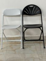 Kapalı açık etkinlikler için en iyi hafif Modern beyaz plastik katlanır sandalye düğün avlular salonları dayanıklı Metal