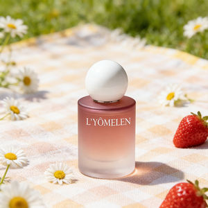 Parfum en spray aux huiles florales essentielles France, longue tenue, marque privée, parfum fruité et sucré pour femme - Product Image 3
