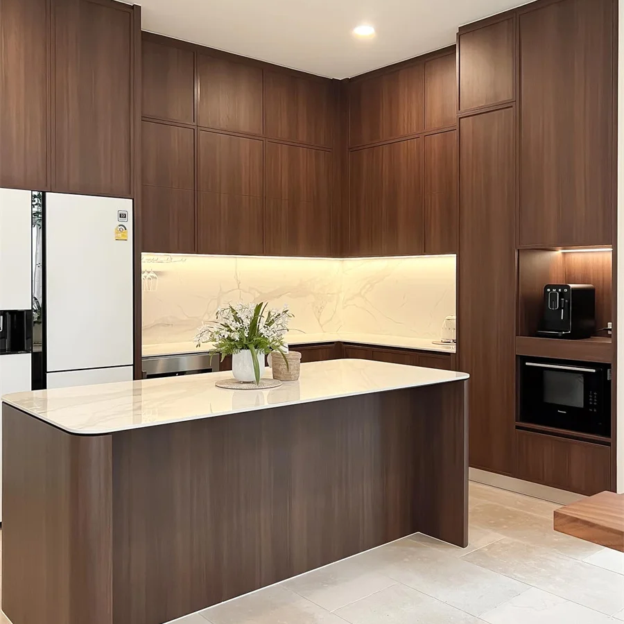 สีน้ำตาล