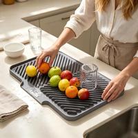 Tapis de séchage de vaisselle rectangulaire en silicone moderne et personnalisable, avec drain intégré, pour comptoir de cuisine, évier et tiroir de réfrigérateur