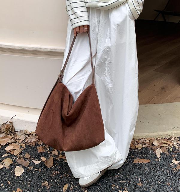 OEM Custom Logo PU Suede Hobo Bags for Women Soft Retro Shoulder Bag with PU Leather Cosmetic Pouch Slouchy Tote Bag