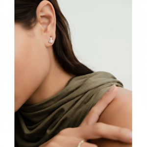 Boucles d'oreilles clous tendance en or 14K plaqué or, forme fleur, diamants de laboratoire 0,5 carat au total, pureté VS, 4 mm, or blanc/jaune - Product Image 1