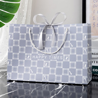 Sacs cadeaux en papier blanc écologiques portables en gros avec poignée en corde pour les faveurs de mariage, l'usage quotidien et l'emballage de détail