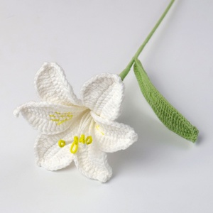 Bouquet di <span class=keywords><strong>Fiori</strong></span> Artificiali Lavorato a Mano all'Uncinetto: Ramo di Giglio a Sei Foglie, Giglio delle Nevi - Product Image 3