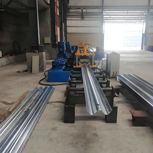 Otoyol Bariyeri Soğuk Haddelenme Şekillendirme Makinesi Bariyer Sacı Üretim Makinesi W Kiriş Yapı Malzemeleri - Product Image 5