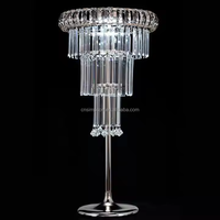 Meilleure vente de centre de table de banquet de mariage européen moderne avec accessoires en métal et en acrylique pour décorations de table et d'événements