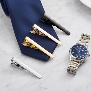 Pinza de Corbata de Metal Negro con Logotipo Láser Personalizado, Barra de Acero Inoxidable Brillante para Corbata, Regalos Creativos para Bodas - Product Image 1
