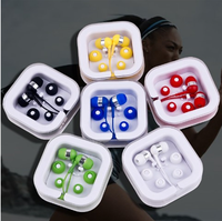Earphone kabel warna warni 3.5mm, Headset penerbangan sekali pakai untuk olahraga musik Stereo dengan Bass