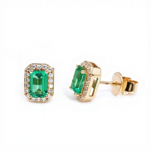 <span class=keywords><strong>Pendientes</strong></span> Tianyu Gems OEM personalizados de oro amarillo de 14 quilates con halo de <span class=keywords><strong>esmeraldas</strong></span> y diamantes, <span class=keywords><strong>pendientes</strong></span> de esmeralda rectangular colombiana y moissanita. - Product Image 1