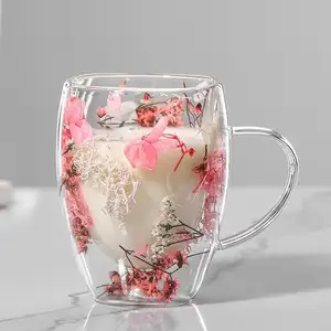 Cangkir mug kaca dinding ganda, desain baru 350ml, dapat digunakan kembali dengan bunga kering