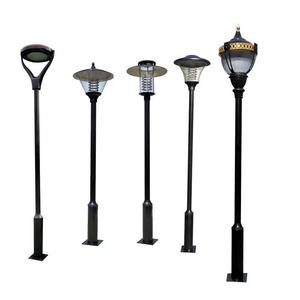 Lampadaire de jardin extérieur en fer avec abat-jour en verre LED, lumière blanc chaud 2700K, IP66, ampoule A19 non amovible, AC 220V, détecteur de mouvement, alimenté par énergie solaire - Product Image 2