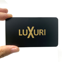 Kartu Nama Bisnis Logam NFC 1.0mm Tebal 13.56mhz Chip NFC Warna Hitam Doff Emas Perak Putih untuk Berbagi Media Sosial Mendukung Kustomisasi