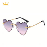 Lunettes de soleil décontractées tendance en forme de cœur, protection UV400, légères, sans monture, unisexe, pour l'extérieur, vente en gros