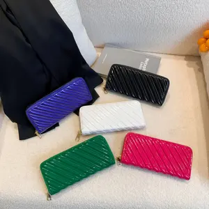 Bolsa longa de couro PU para mulheres, carteira de mão em couro PU de cor pura e design simples, bolsa de troca feminina tendência da moda