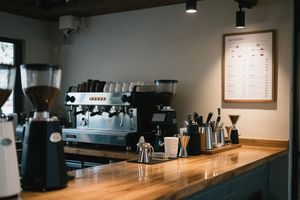 Contenedor de Doble Servicio para <span class=keywords><strong>Café</strong></span> y Pastelería, Estante de Exhibición para Cafetería, Construcción Contemporánea de Panel Sándwich de Acero para Supermercado - Product Image 2