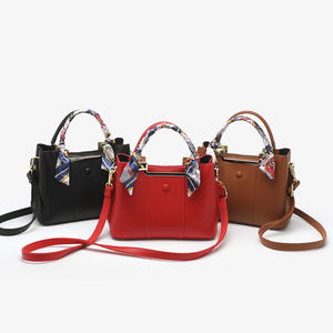 Sac à main femme 2026 de luxe léger, couleur unie, grande capacité, bandoulière, fermeture éclair, imperméable, pour femme d'âge mûr, OEM&ODM de haute qualité - Product Image 1