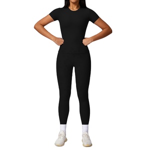 Vêtements de sport Vêtements d'entraînement pour femmes Chemise de sport à manches courtes et leggings Gym Fitness Sets - Product Image 3