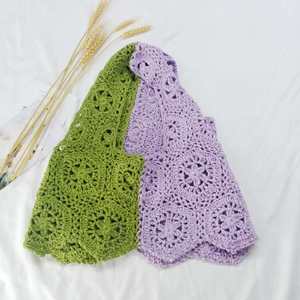 Haut court <span class=keywords><strong>sans</strong></span> manches pour femme, style européen et américain, décontracté, jacquard français, maille tricotée respirante, motif floral sur le devant - Product Image 6