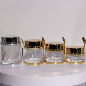 Barattoli in Vetro Trasparente di Lusso all'Ingrosso con Coperchio a Vite Oro/Argento 30g 50g 80g per Contenitori Cosmetici <span class=keywords><strong>100</strong></span> <span class=keywords><strong>ml</strong></span> Vasetti per Crema - Product Image 1