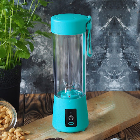 450ml Portable USB Recharged Fruit Protein Blender Portable Gym Blender for Travel CORDLESS Blender with Strap SMOOTHIES Juicer