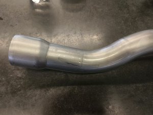 Tube en <span class=keywords><strong>acier</strong></span> haute résistance de qualité automobile S500 S700, service de découpe, pliage, poinçonnage et sertissage sur mesure, tubes de précision pour châssis - Product Image 3