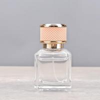 Flacon pulvérisateur atomiseur carré transparent de haute qualité de 50 ml avec bouchon en verre rouge sérigraphié