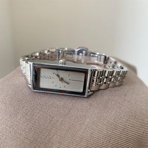 Montre pour femme Live Hot High Sense Fashion, argentée, rectangulaire, polyvalente - Product Image 2