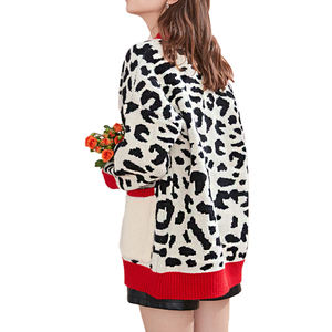 OEM & ODM <span class=keywords><strong>Cardigan</strong></span> personalizzato a maglia lunga moda donna maglia di <span class=keywords><strong>lana</strong></span> spessa maglia Jacquard leopardata maglione soprabito in maglia invernale - Product Image 6
