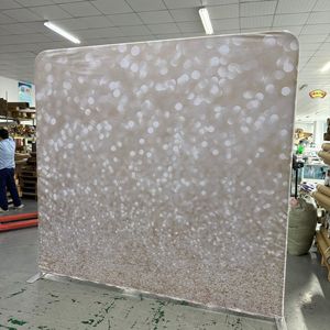 Stand Espositivo di Lusso in Tessuto Elasticizzato con Sfondo Personalizzato Stampato per Cabina di Riprese e Streaming Live - Nuovo Arrivo - Product Image 1