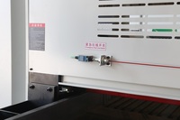 Scie à faisceau CNC automatique pour le bois et le métal Scie à panneaux contrôlée par ordinateur avec coupe de précision Conception robuste