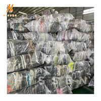 Stock USA : Lot de chaussures de marque d'occasion internationales