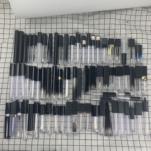 Logo personnalisé en plastique, Tube de rouge à lèvres liquide, emballage cosmétique carré vide, Tube de baguette de brillant à lèvres - Product Image 2
