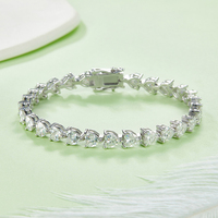 Bijoux de souhaits plaqué or blanc en argent sterling 925 0.5ct Heart Lab Created Moissanite Diamond Tennis Bracelet Femme