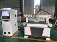 Router CNC de 3 Ejes y un Solo Husillo 1325 ATC de 4x8 pies y 9kw con Sistema de Control Mach3/NC Studio/Syntec/DSP y Bomba de Engranajes PLC