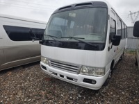 Bus Coaster d'occasion, manuel, 6 cylindres, diesel, moteur 4-6L, norme Euro 2, 16-30 places, porte pliante, Henan