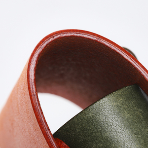 Étui de protection pour <span class=keywords><strong>AirPods</strong></span> en cuir cousu à la main, boîte de protection pour écouteurs sans fil avec fermeture à bouton, couleur personnalisée - Product Image 4