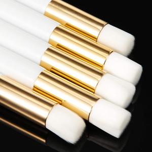 Cepillo de limpieza de pestañas de cerdas suaves, cepillo para champú de pestañas, herramienta para quitar maquillaje, logotipo personalizado, venta al por mayor, suministro para salón de belleza - Product Image 3