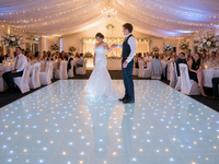 Kit de sol de danse étoilé Marslite avec panneaux et dalles LED blanches pour décoration