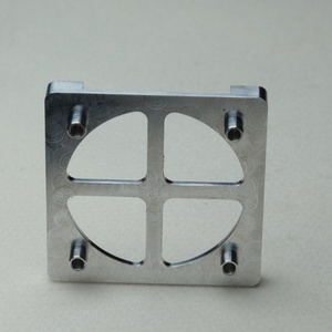 Fraisage CNC de précision pour support carré en alliage d'aluminium usiné avec 4 broches de positionnement pour machines - Product Image 2