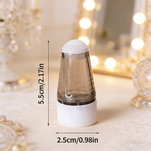 Mayorista: Dispensador de aceite capilar de 6ml <span class=keywords><strong>con</strong></span> peine masajeador para el <span class=keywords><strong>cuero</strong></span> <span class=keywords><strong>cabelludo</strong></span> y peine aplicador para el cuidado del <span class=keywords><strong>cuero</strong></span> <span class=keywords><strong>cabelludo</strong></span> y tratamiento para el crecimiento del cabello - Product Image 6