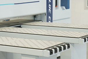 Máquina de corte de madera CNC automática, sierra de viga computarizada, sierra de mesa horizontal para la industria del mueble - Product Image 2